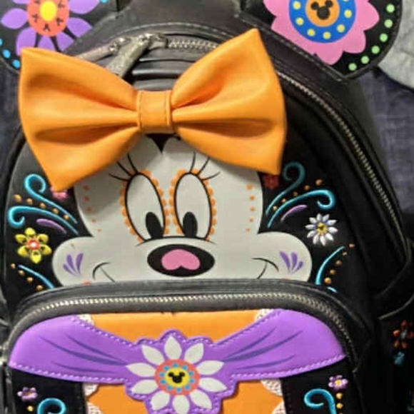 Loungefly Minnie Mouse Sugar Skull - Picture 1 of 1